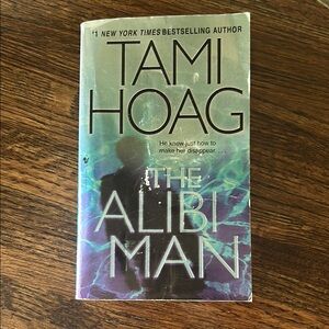 The Alibi Man Book by Tami Hoag
